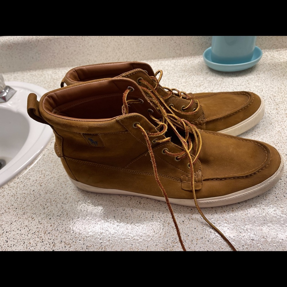 Very comfortable shoes by Ralph Lauren